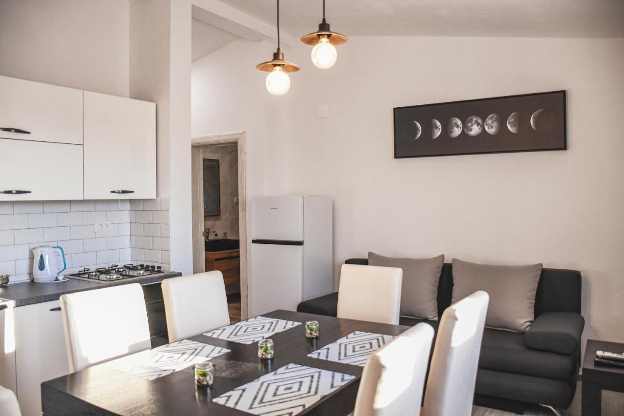 Olea Apartment *